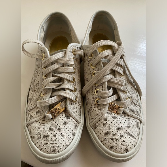 MK tennis shoes - Picture 1 of 6